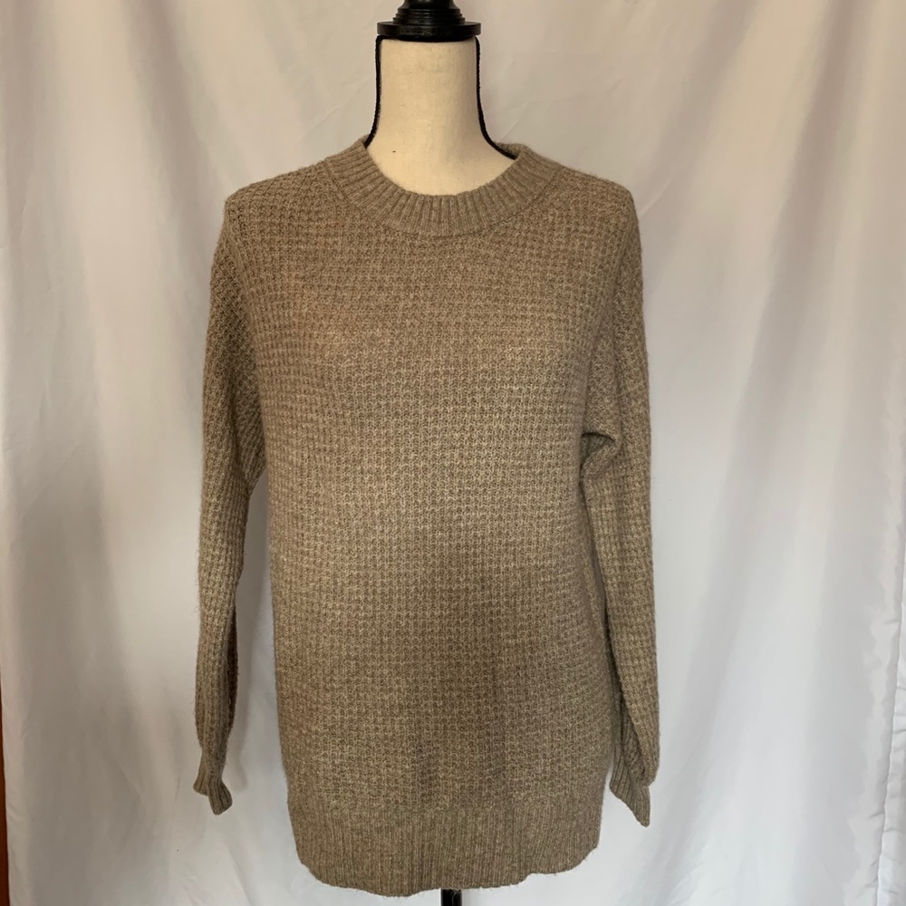 American Eagle sweatshirt